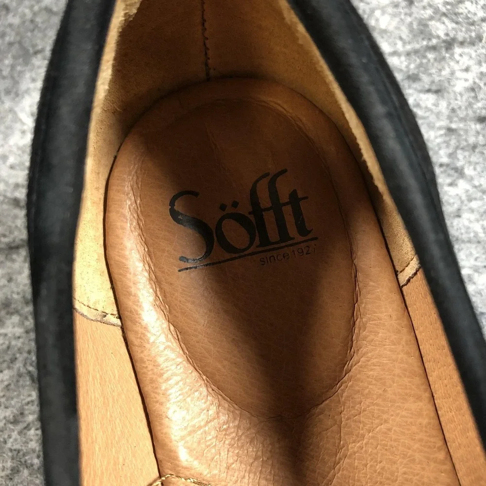 Sofft Loafers Womens 10 Black Leather Slip On Lug Sole Buckle Comfort Shoes